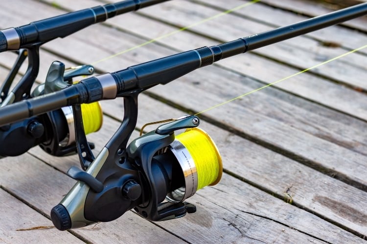 How to Set Up a Fishing Rod for Lake Fishing - Equipment